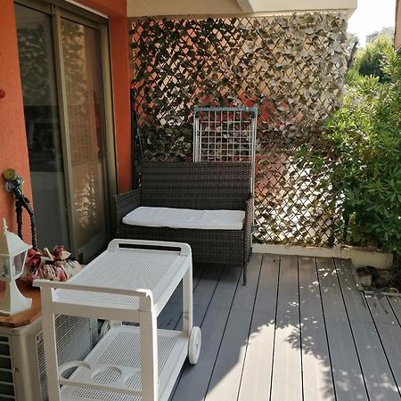 Studio - Juan Les Pins - Proximite Plages 昂蒂布 外观 照片