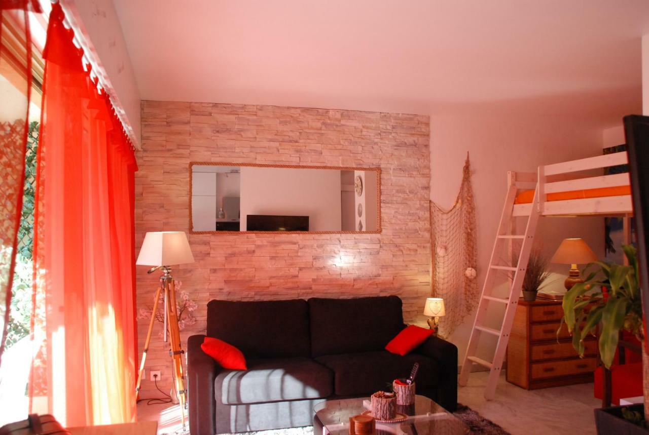 Studio - Juan Les Pins - Proximite Plages 昂蒂布 外观 照片